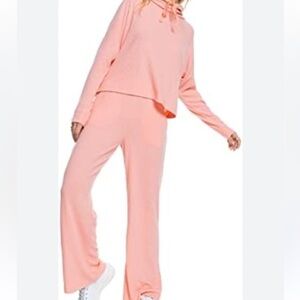 Junior's Pink Lounge Set Size 3-5